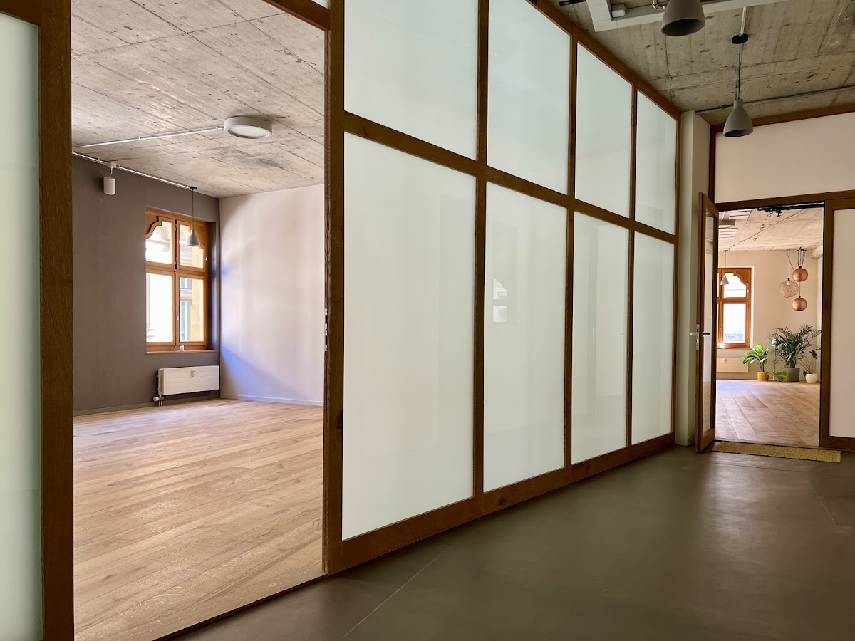 YOGABLOOM - Photo 3