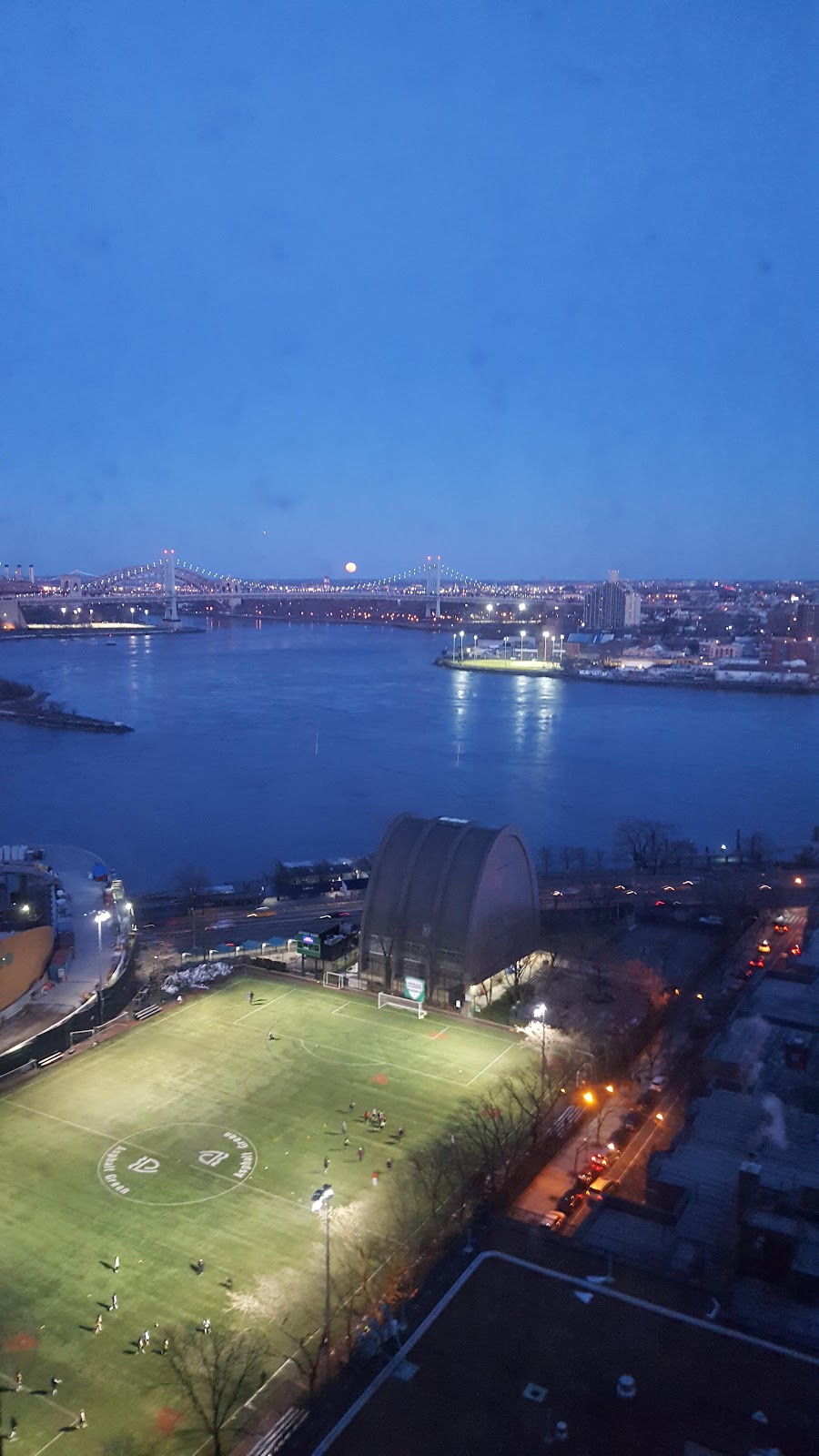 Yorkville Tennis Club - Photo 3