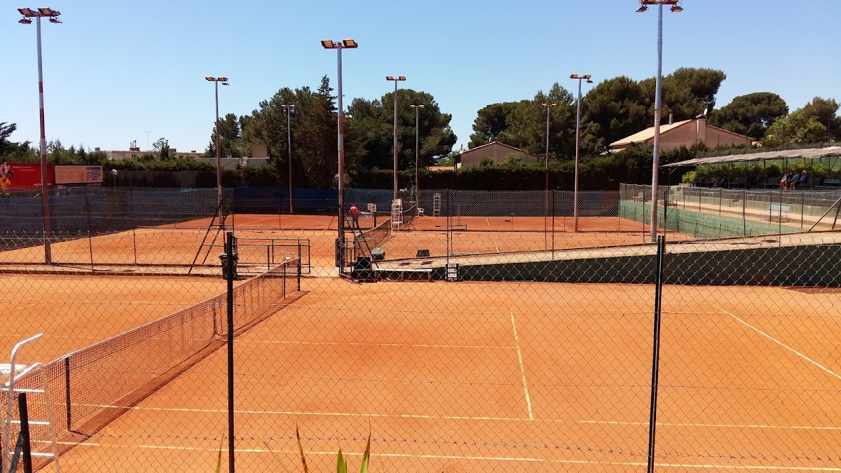 Complexe Sportif Yves Navarro