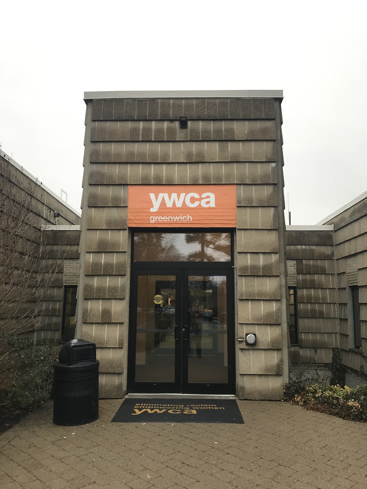 YWCA Greenwich - Photo 3