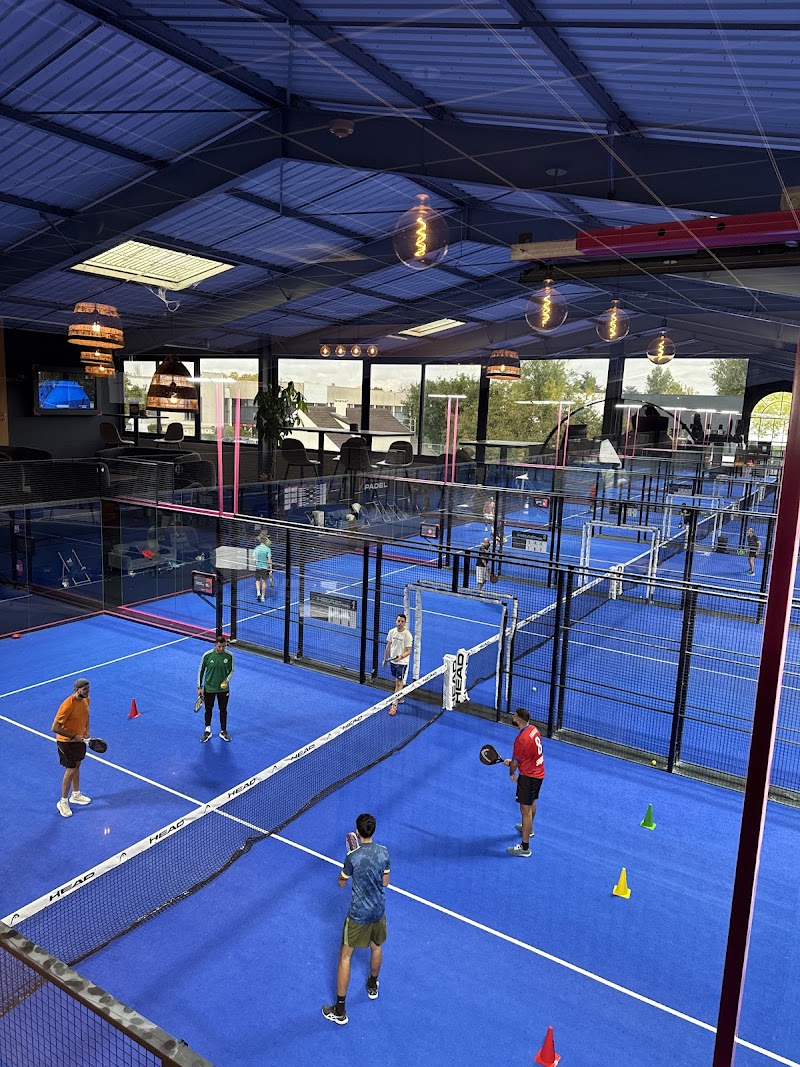 Ace Padel - Club de Padel à Évry