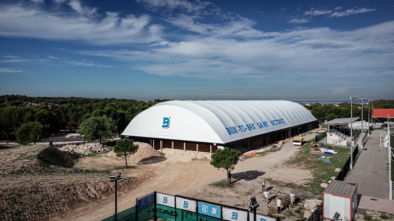 Box to Box Padel - Complexe de Padel à Saint Victoret