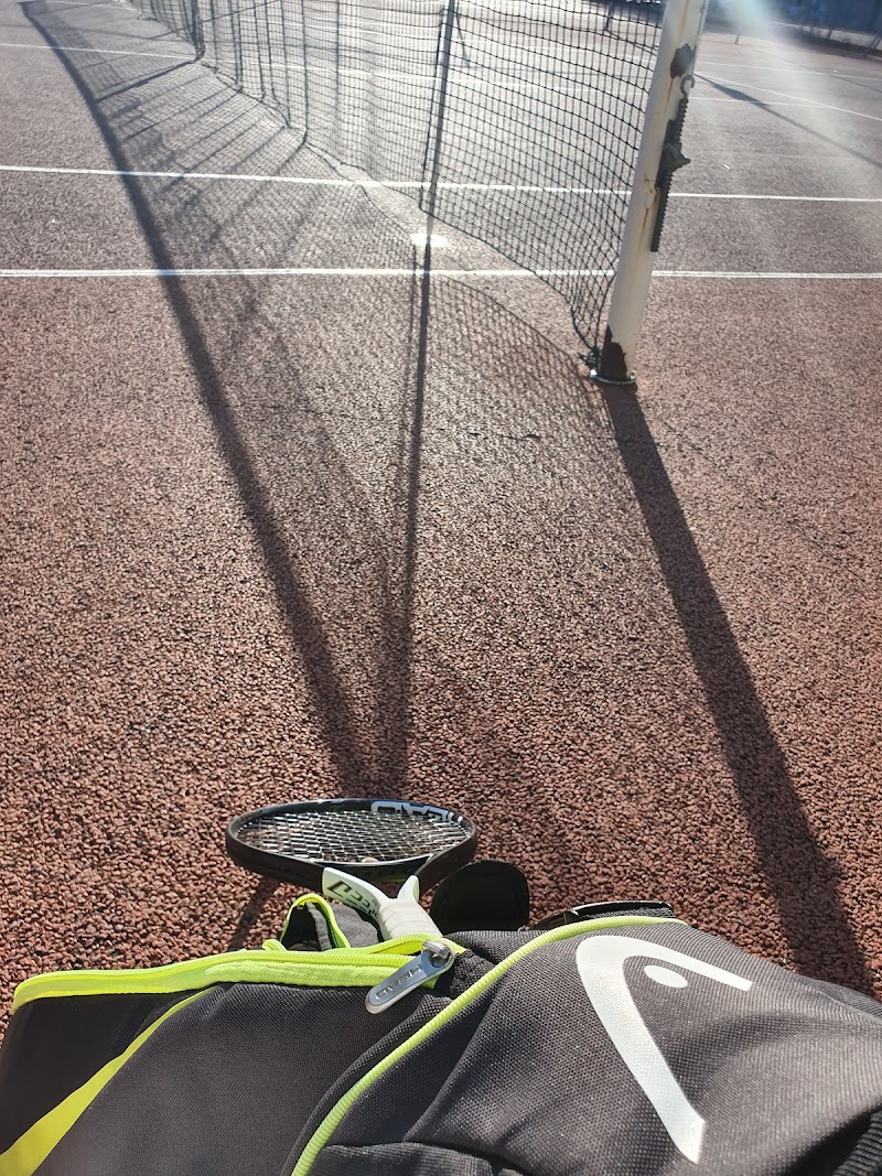 Tennis Club - NANTERRE (ES)