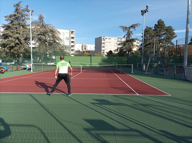 TCV (TENNIS CLUB VÉNISSIEUX)