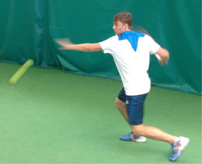Ecole de Tennis Jeunes et Adultes SLICE