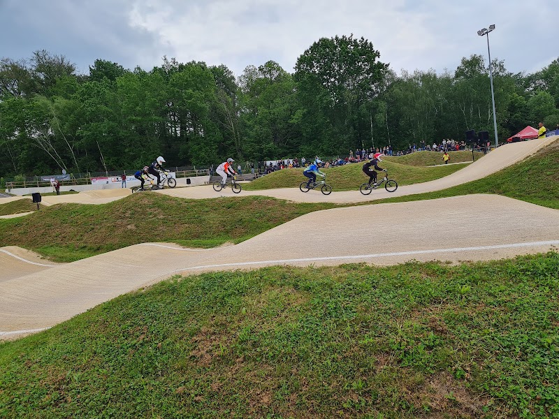 Complexe sportif de La Basse - Photo 4